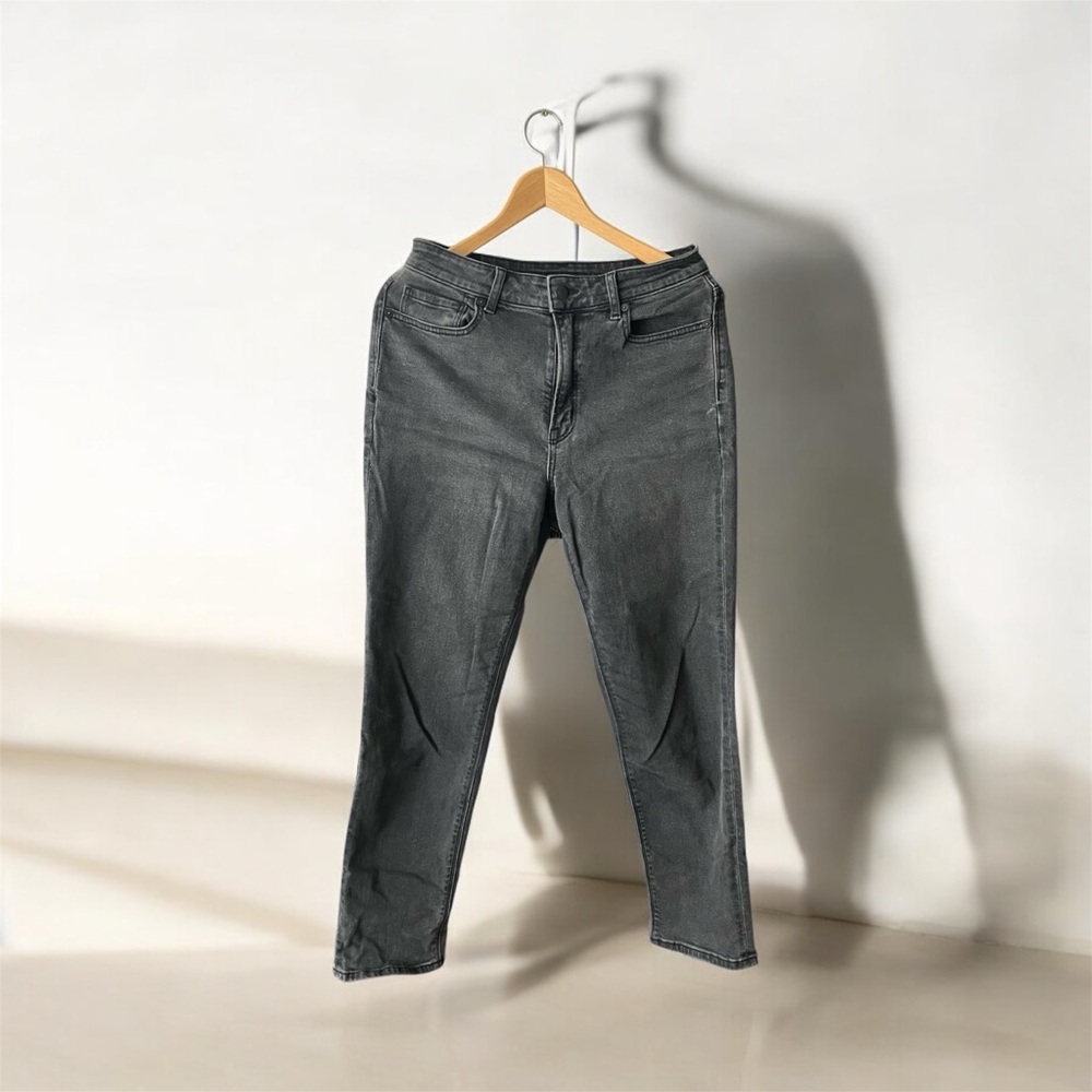 American Eagle Outfitters Regular Size 6 Faded Black Gray Stretch MOM Jean Women